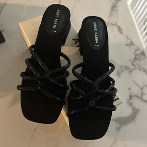 Ann Klein Crystal sandals Blk suede size 11 Never worn